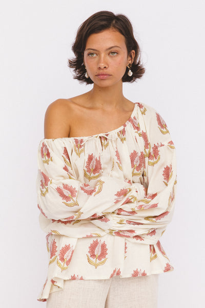 Ria Blouse ~ Strawberry Cream